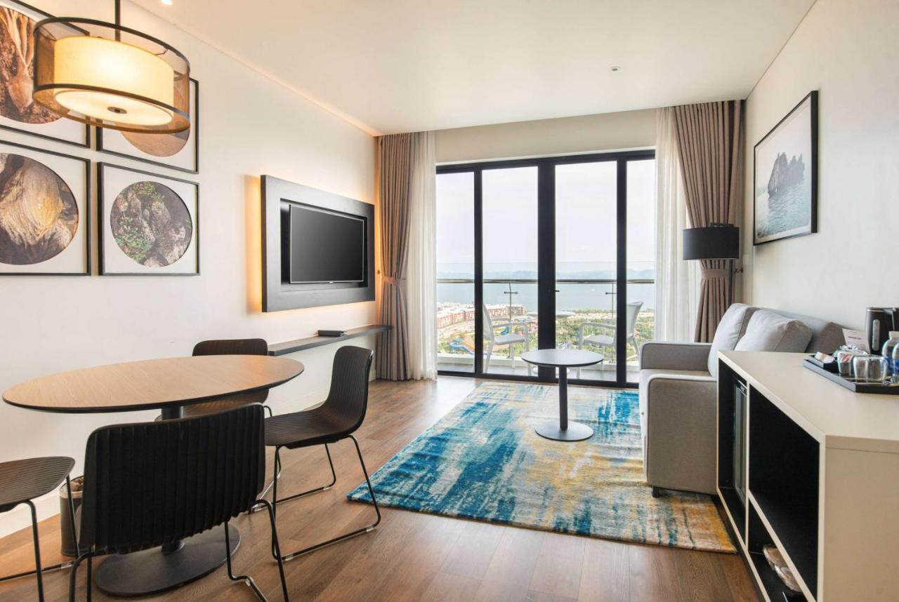 Hotel Soleil Ha Long, Trademark Collection By Wyndham 外观 照片