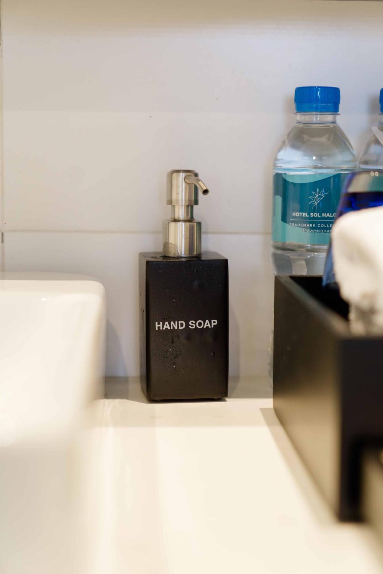 Hotel Soleil Ha Long, Trademark Collection By Wyndham 外观 照片