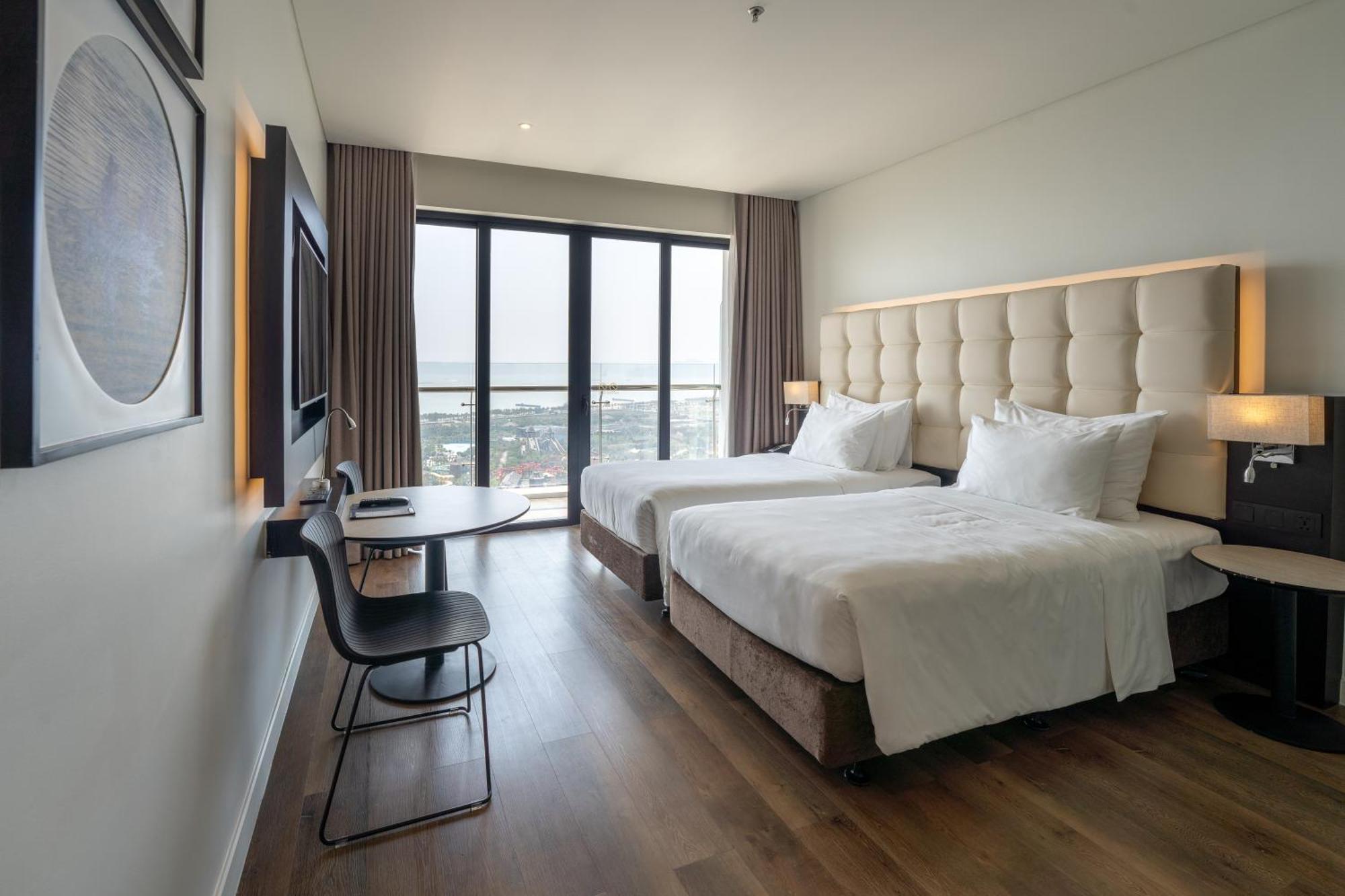 Hotel Soleil Ha Long, Trademark Collection By Wyndham 外观 照片